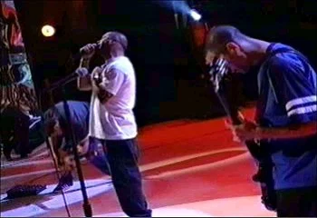 Staind - mike013[1].jpg